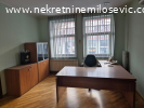 Izdaje se lokal u Arandjelovcu pov.600m2,cena 4.500E/mesecno